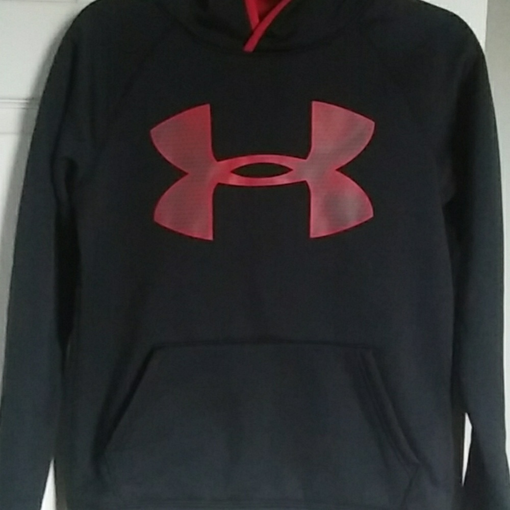Youth large Under Armour hoodie
